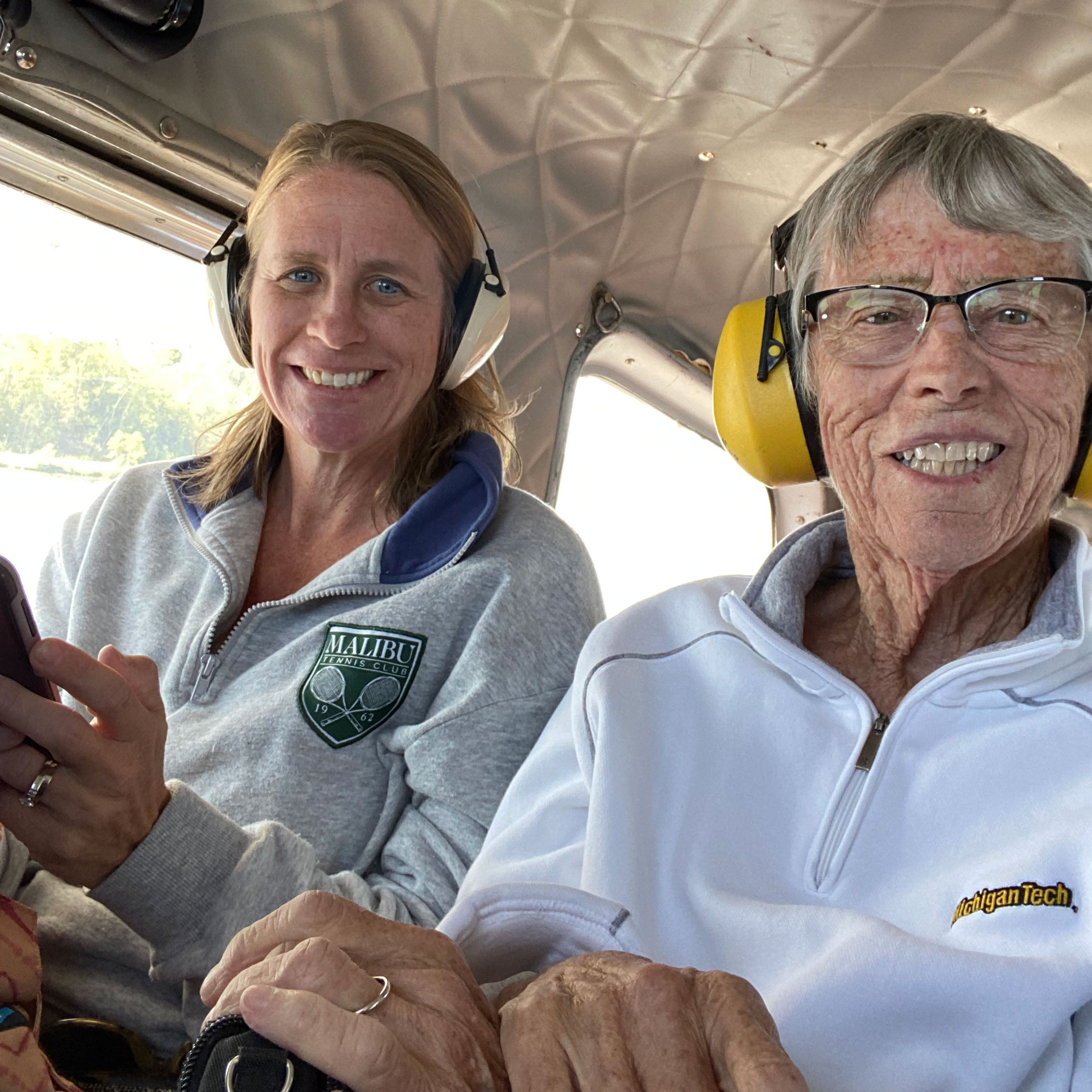 Sue and Jodi on the Float Plane to Kississing Lodge